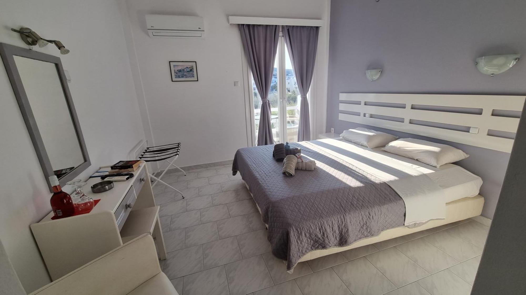 Syros Holidays Vari  Экстерьер фото