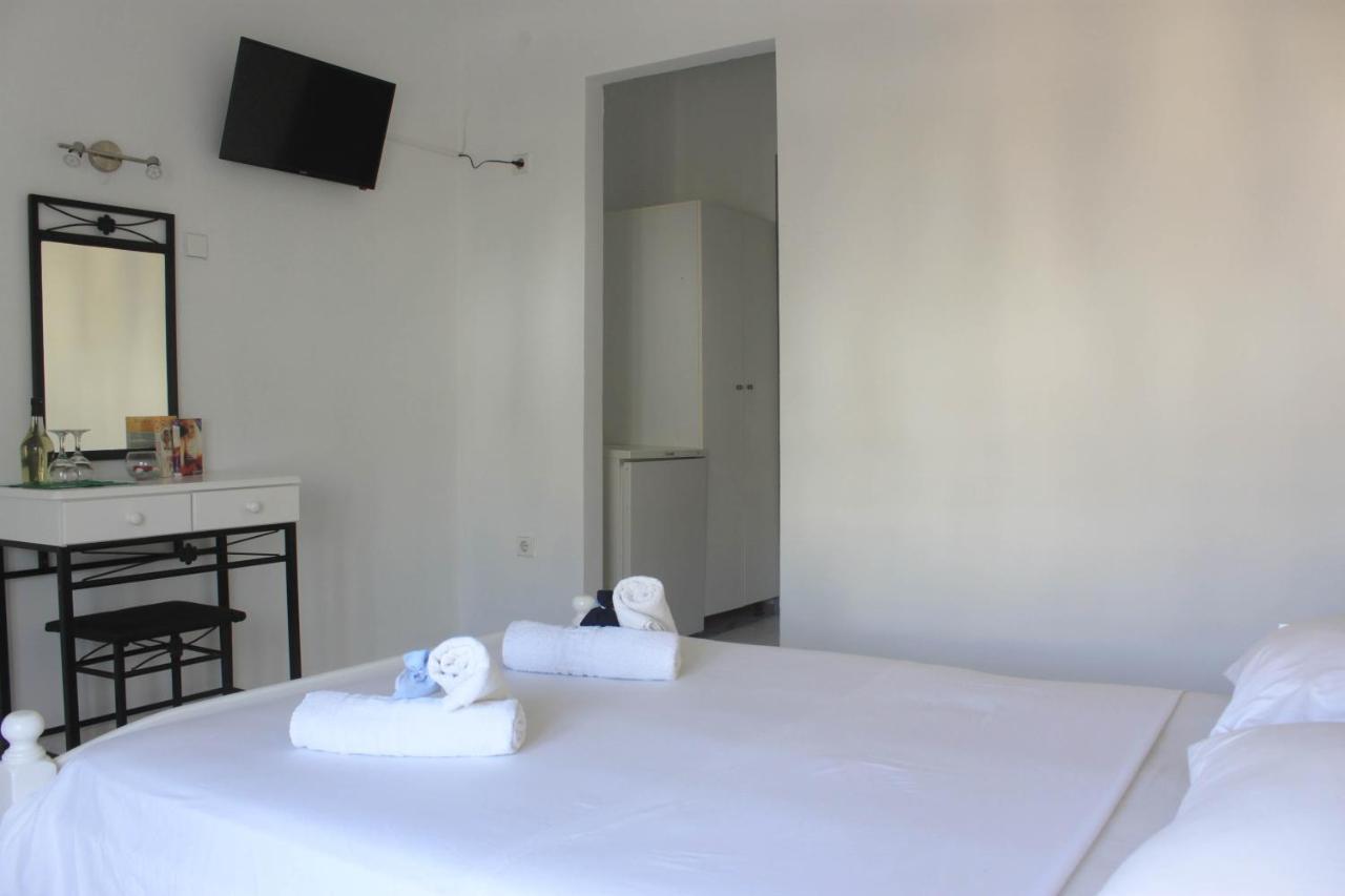 Syros Holidays Vari  Экстерьер фото